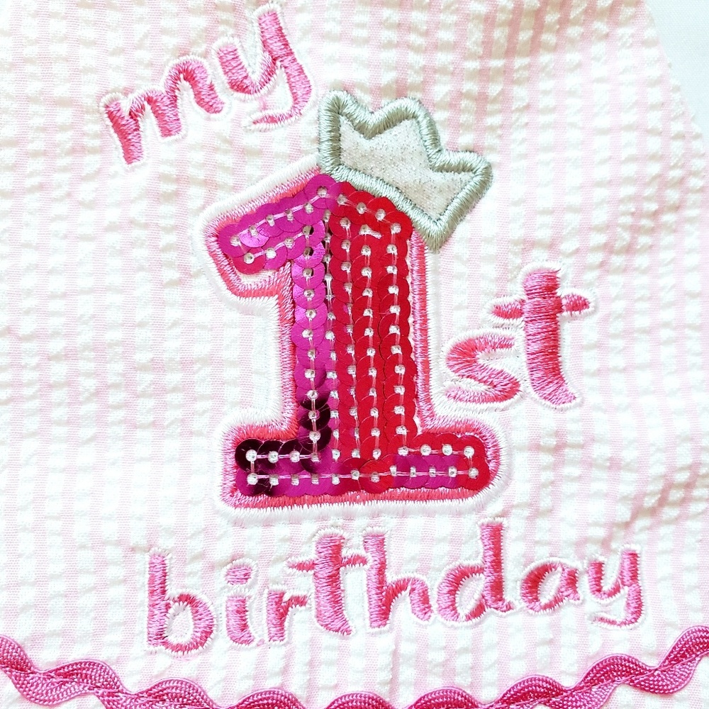 My 1st birthday hat - Picture 3 of 5